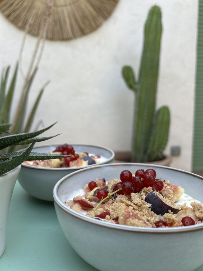 Dessert aux fruits d&rsquo;été sans cuisson, à la crème citronnée